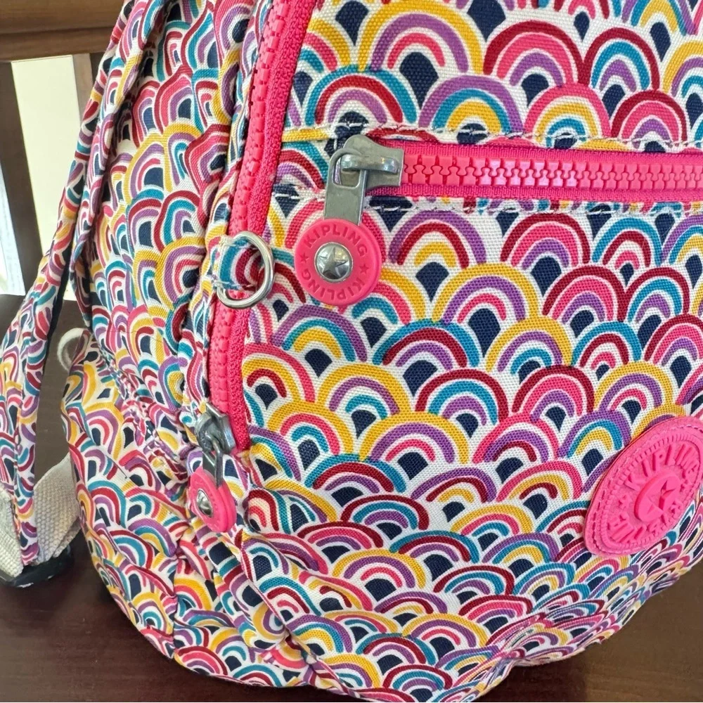 Kipling, Challenger, pink rainbow live light, Peacock, prism, fabric backpack